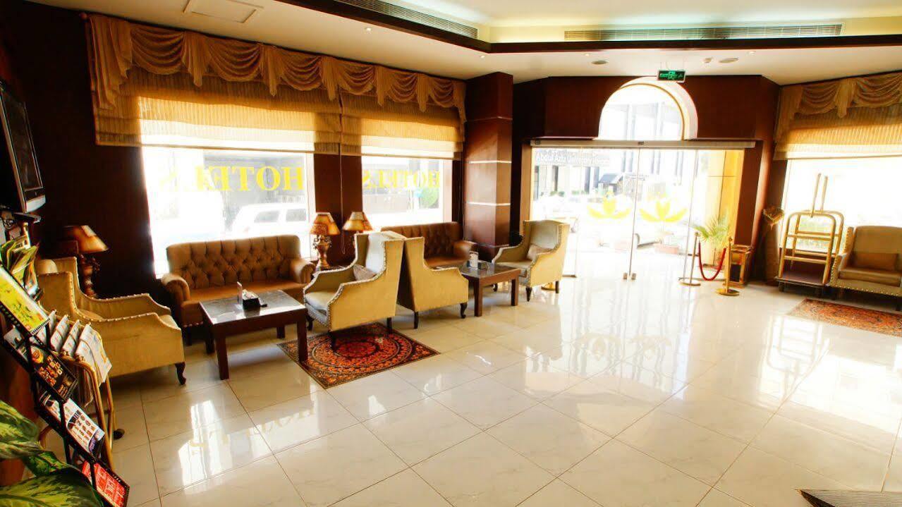 Al Muhaidb King Abdul Aziz - Al Malaz Riad Exterior foto
